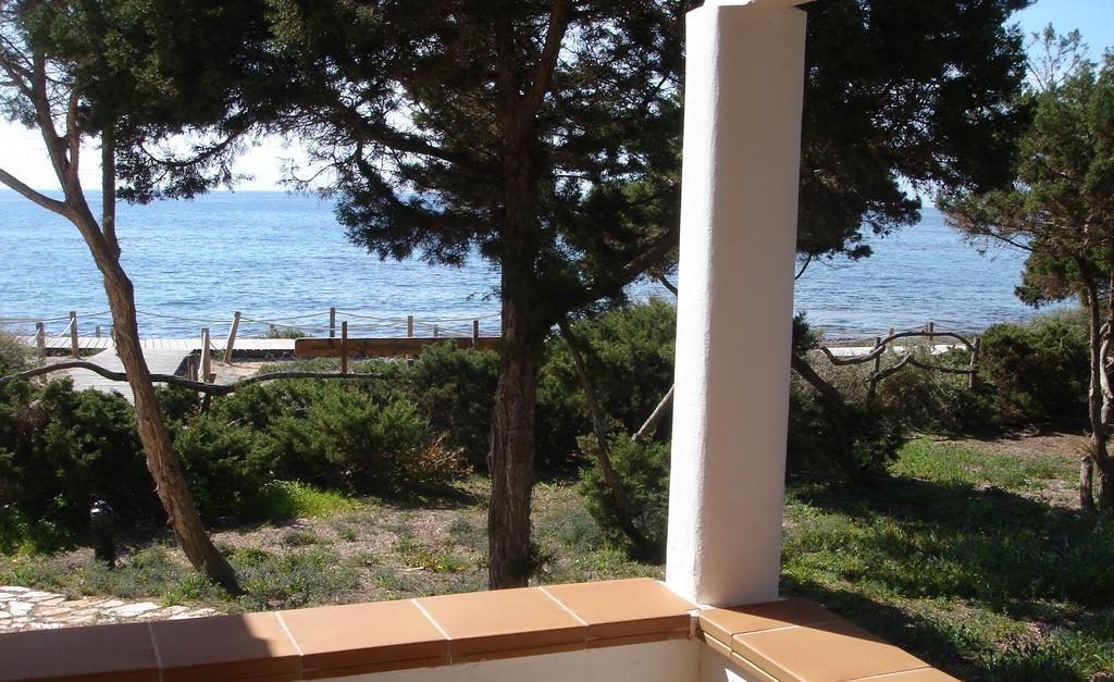 Apartamentos Meridium Es Migjorn Quarto foto